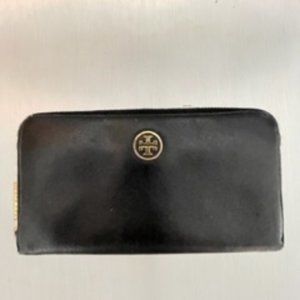 Tory Burch Zip Wallet Black